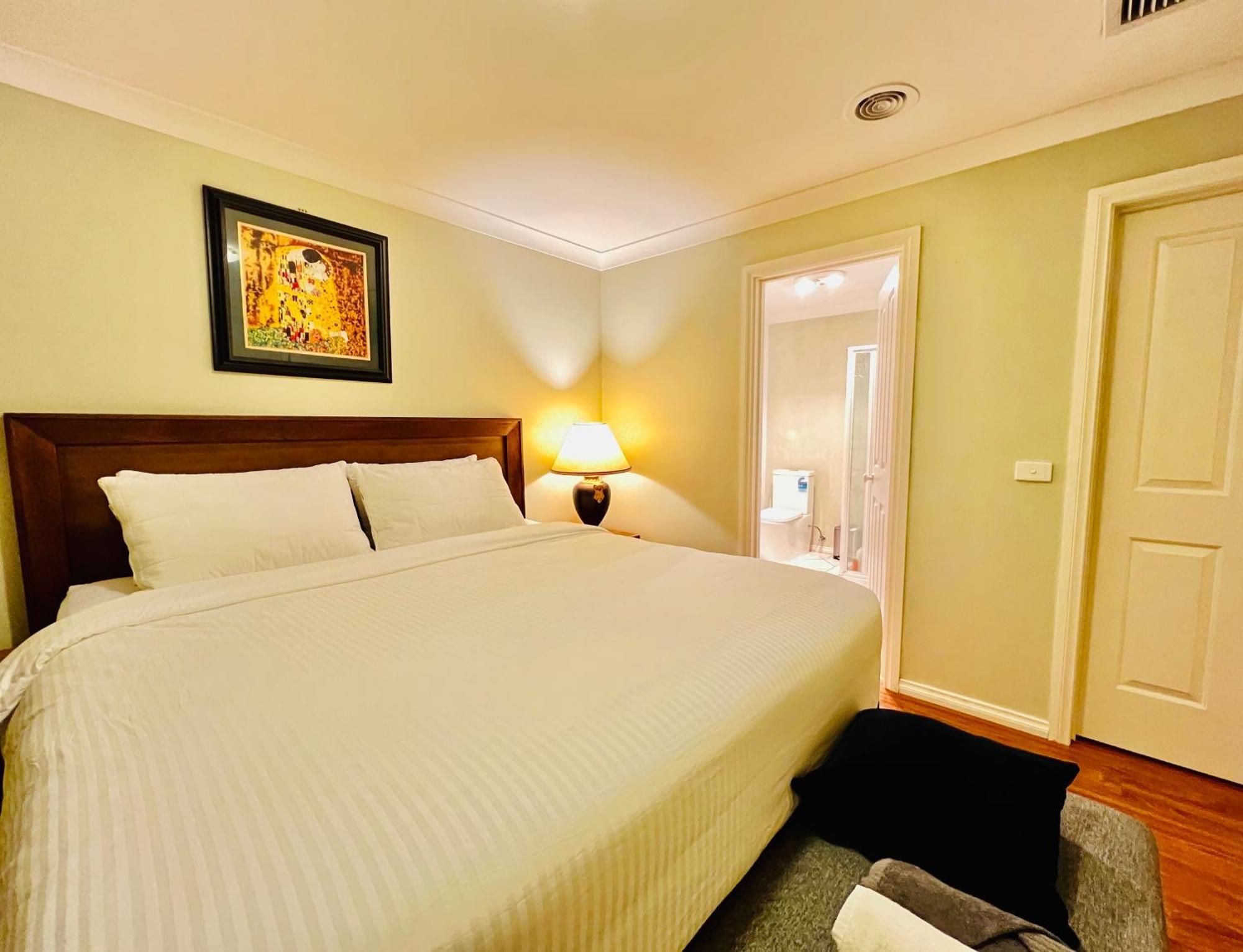 Spacious 6 Bedroom Holiday Home 15 Min Away From Melbourne Airport Sydenham Ngoại thất bức ảnh