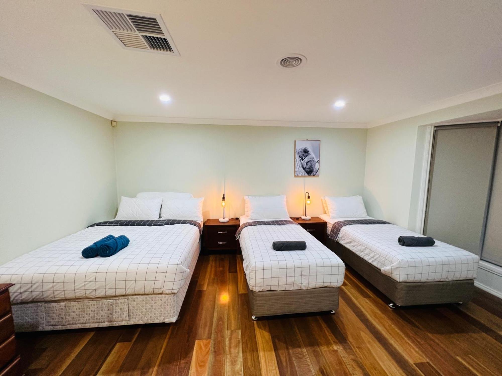 Spacious 6 Bedroom Holiday Home 15 Min Away From Melbourne Airport Sydenham Ngoại thất bức ảnh