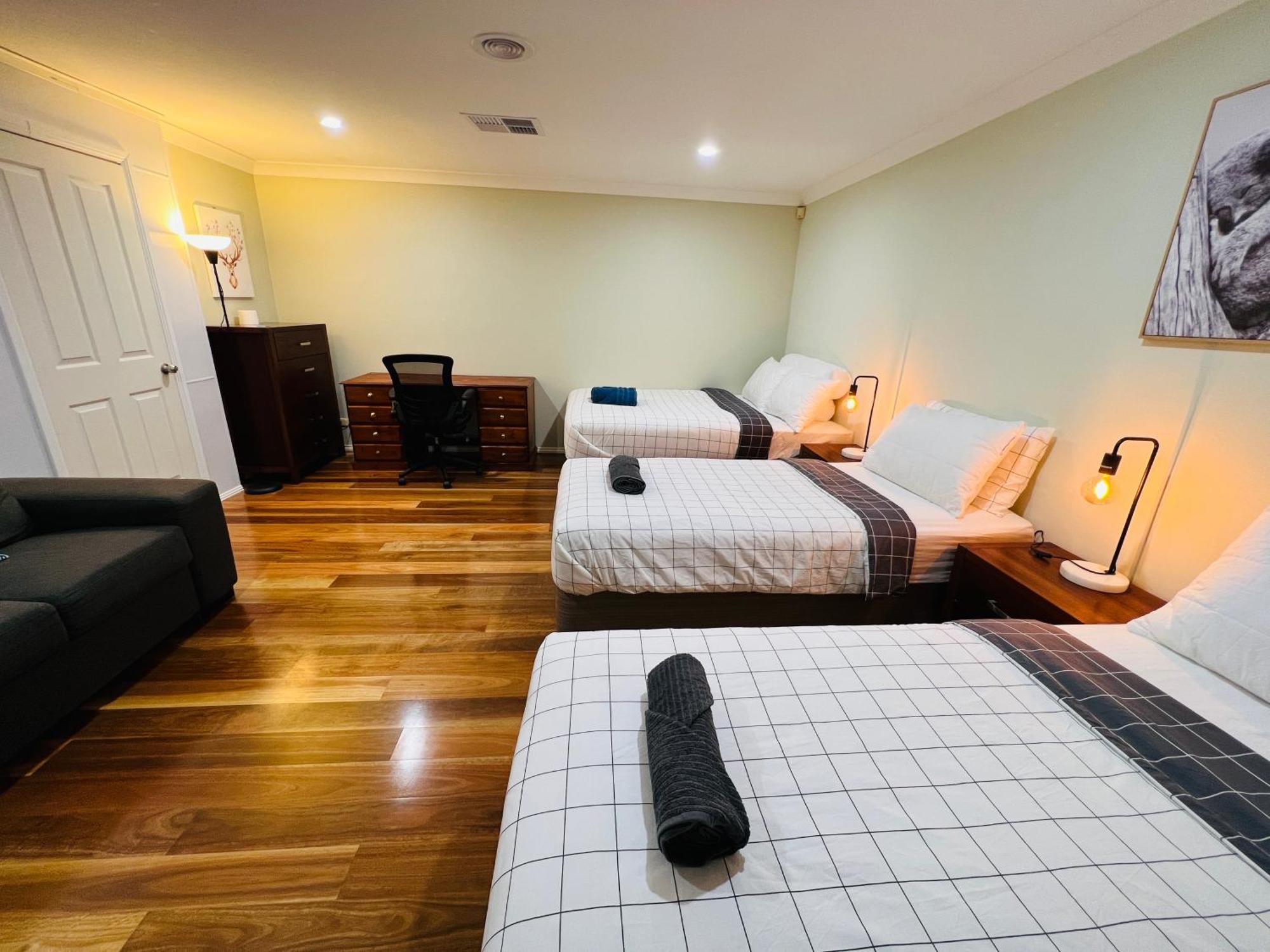 Spacious 6 Bedroom Holiday Home 15 Min Away From Melbourne Airport Sydenham Ngoại thất bức ảnh