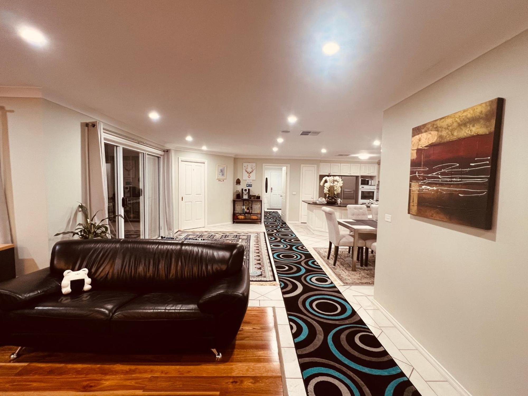 Spacious 6 Bedroom Holiday Home 15 Min Away From Melbourne Airport Sydenham Ngoại thất bức ảnh