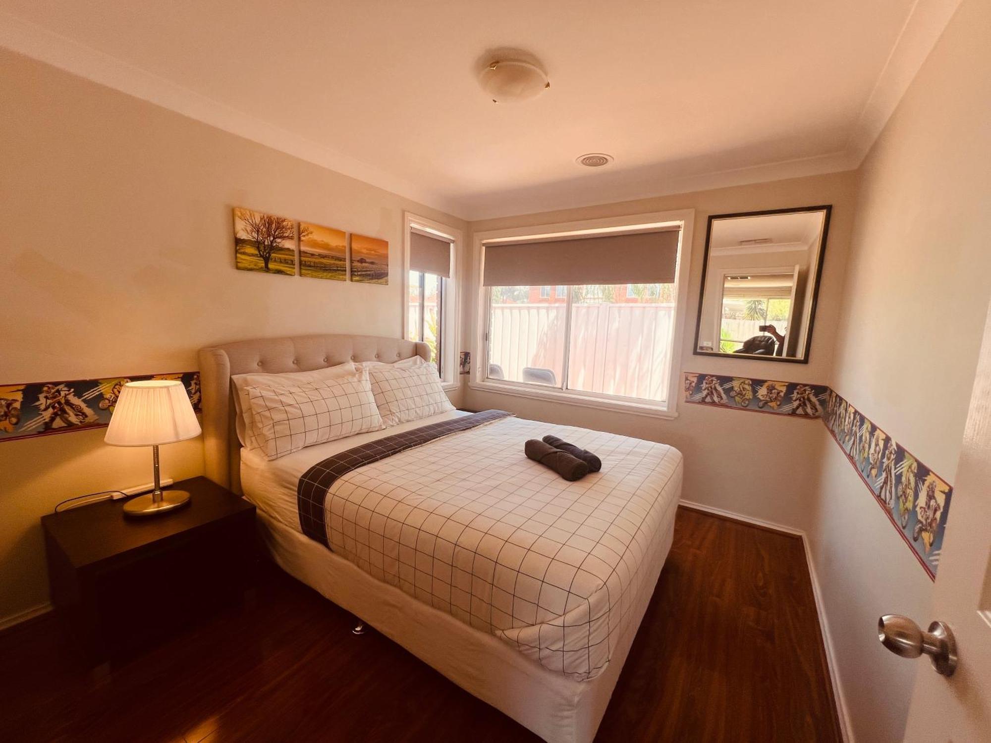 Spacious 6 Bedroom Holiday Home 15 Min Away From Melbourne Airport Sydenham Ngoại thất bức ảnh